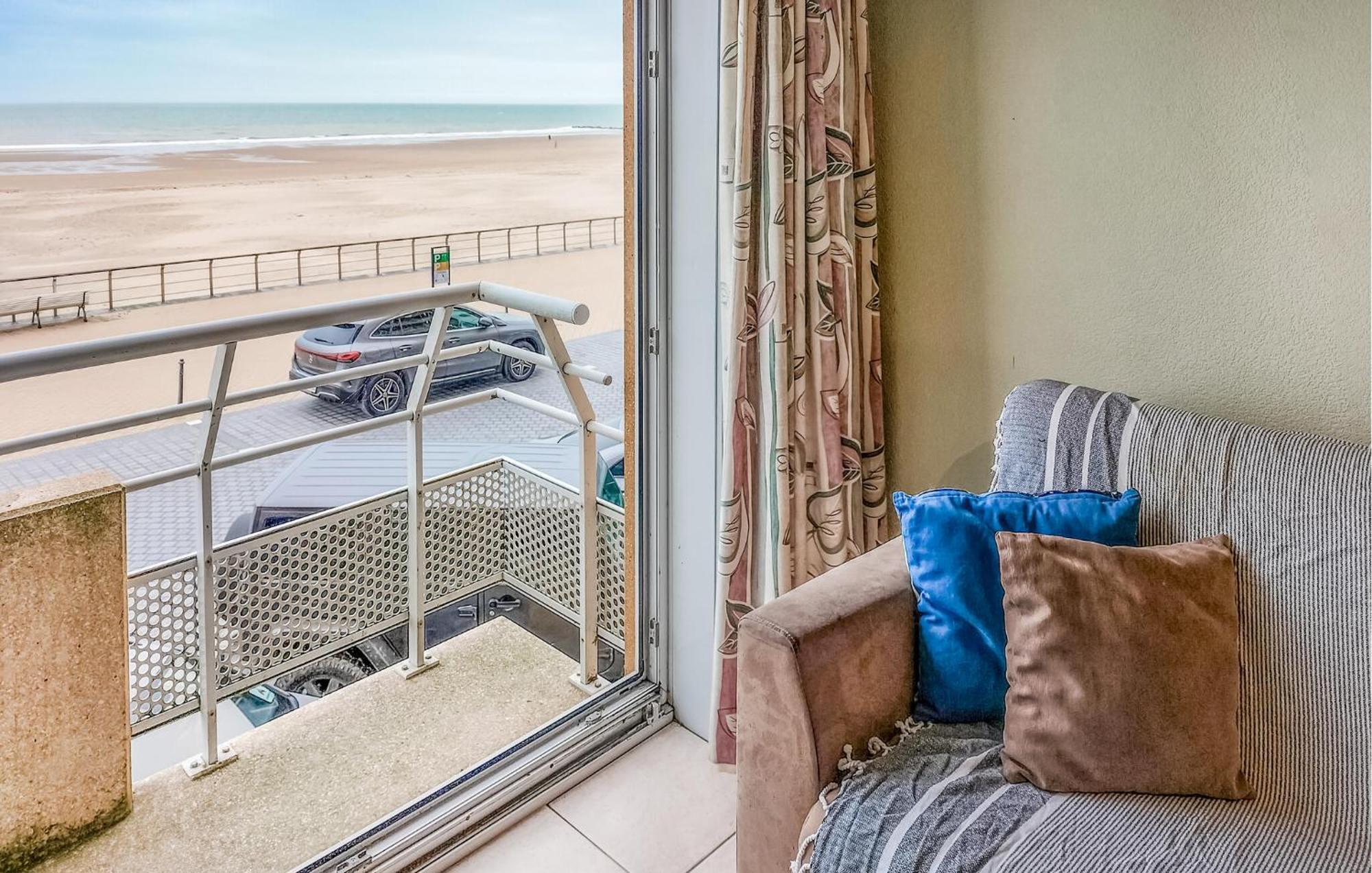 Awesome Apartment In Oostende With House Sea View Exterior photo