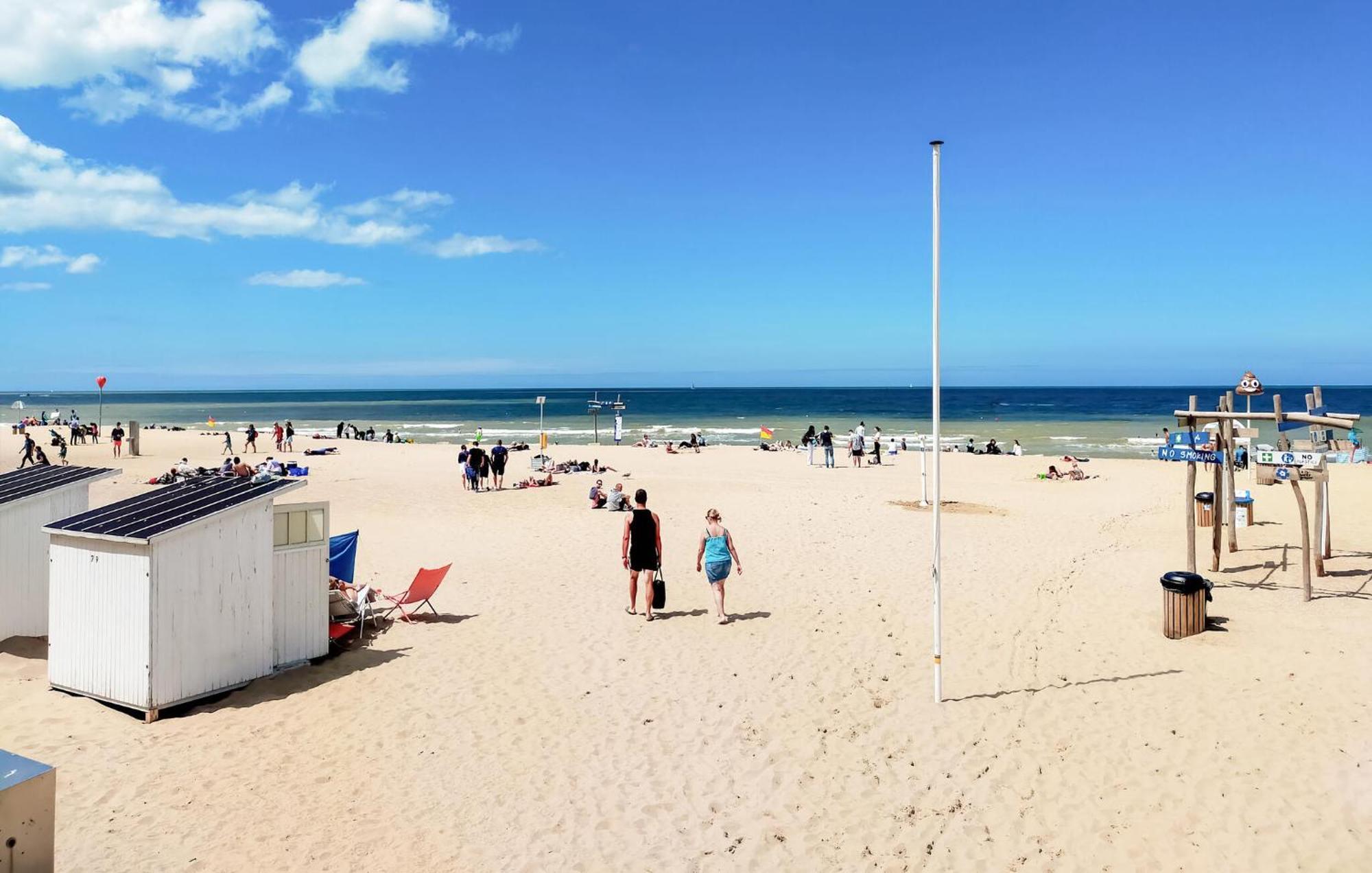 Awesome Apartment In Oostende With House Sea View Exterior photo